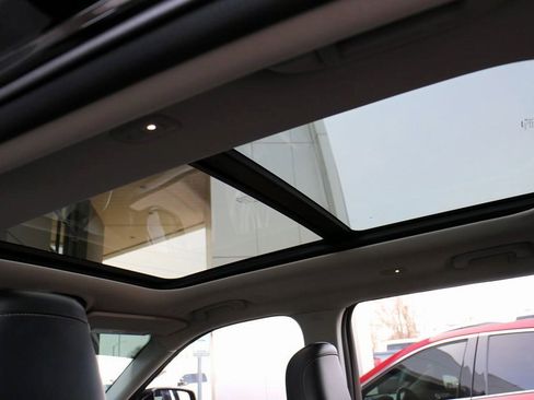 Used 2021 Jeep Grand Cherokee L Limited image 24