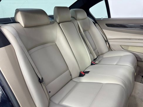 Used 2013 BMW 750Li image 39