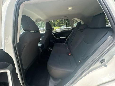 Used 2025 Toyota RAV4 LE AWD/4WD image 28