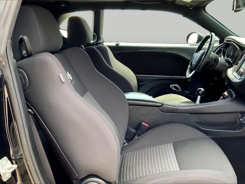 Used 2019 Dodge Challenger R/T Scat Pack w/ Dynamics Package RWD image 9