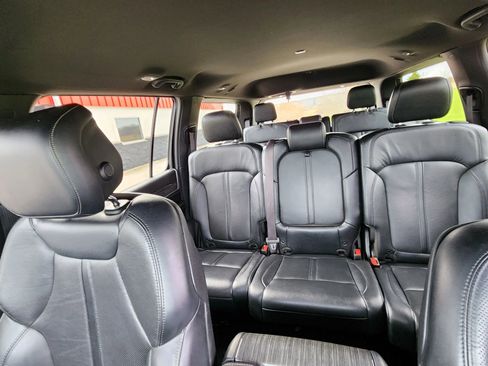 Used 2022 Jeep Wagoneer Series II AWD/4WD image 19