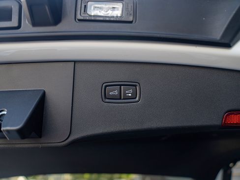Certified 2026 Porsche Cayenne Coupe AWD/4WD image 46