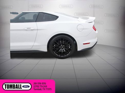 Used 2018 Ford Mustang GT Premium w/ GT Performance Package RWD image 29