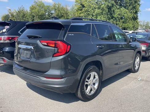 Used 2018 GMC Terrain SLE w/ Driver Convenience Package FWD image 7