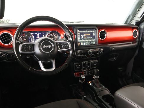 Used 2020 Jeep Gladiator Rubicon AWD/4WD image 2