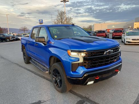 Used 2025 Chevrolet Silverado 1500 LT Trail Boss w/ Convenience Package II image 1