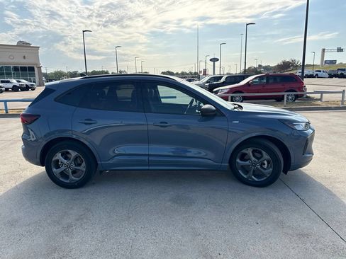 Used 2023 Ford Escape ST-Line w/ Tech Pack #1 FWD image 18