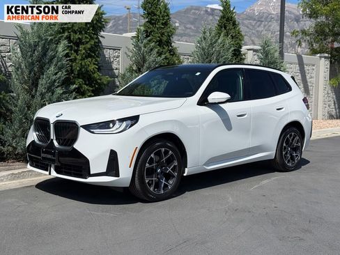Used 2025 BMW X3 xDrive30i w/ Premium Package AWD/4WD image 3