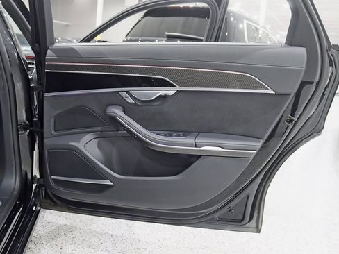 Used 2022 Audi S8 w/ S8 Comfort Plus Package image 41