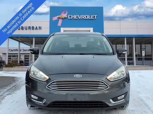 Used 2017 Ford Focus Titanium image 2
