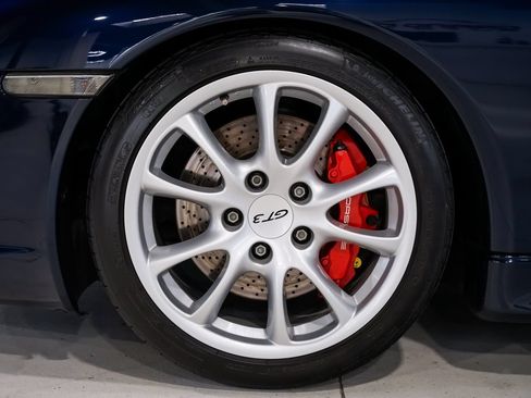 Used 2004 Porsche 911 GT3 RWD image 46