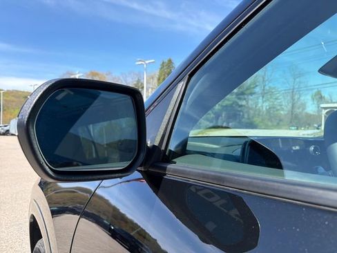 New 2026 Chevrolet Traverse RS w/ LPO, Floor Liner Package AWD/4WD image 26