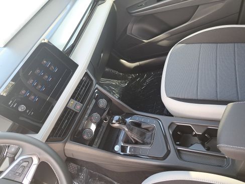 New 2026 Volkswagen Taos S image 21