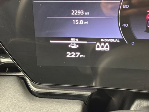 Used 2025 Audi A6 e-tron Premium w/ Convenience Package image 22