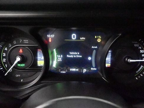 Used 2024 Jeep Wrangler Unlimited Sahara AWD/4WD image 13