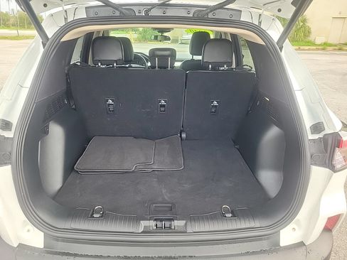 Used 2020 Ford Escape SEL FWD image 9