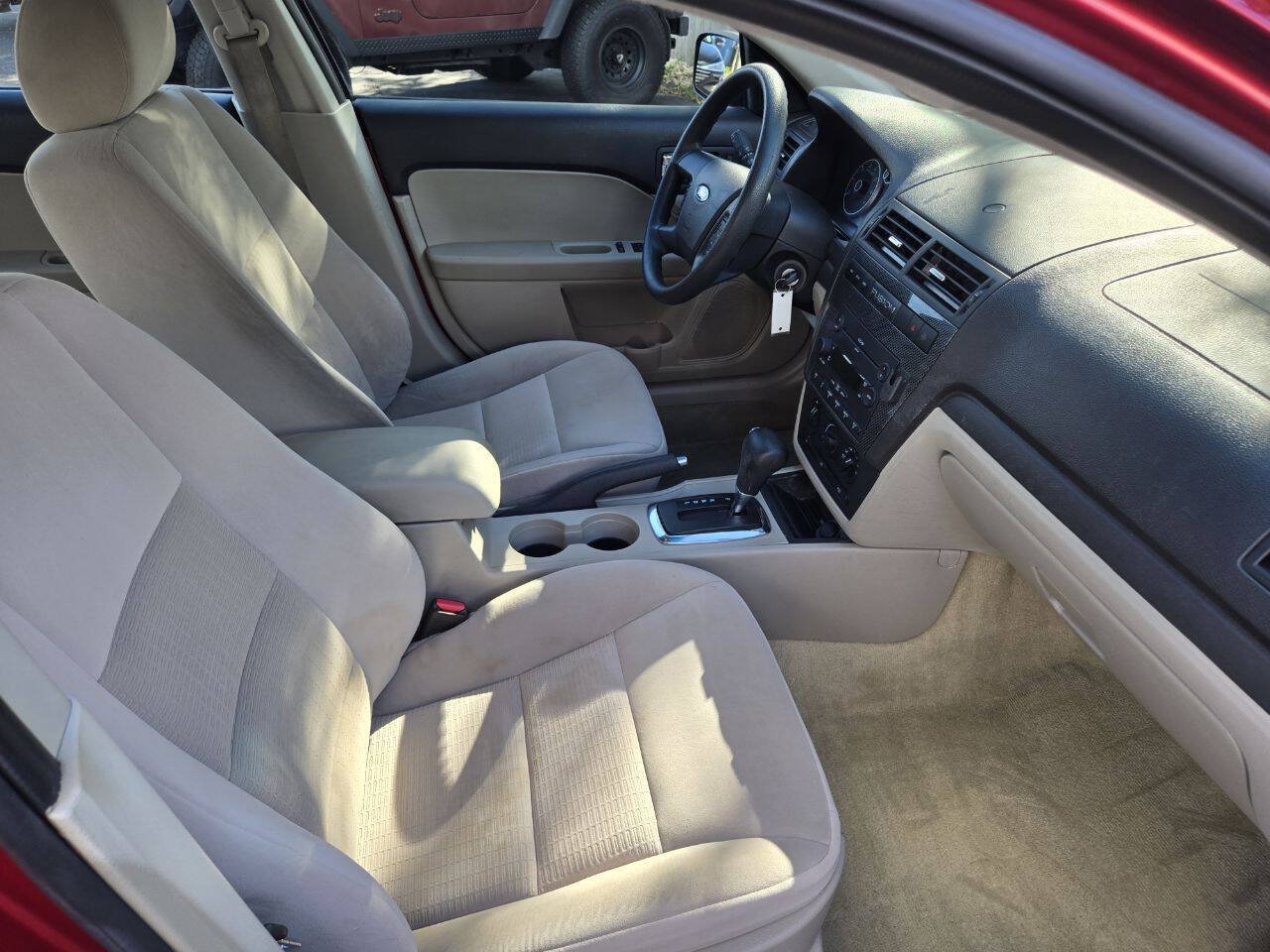 Used 2006 Ford Fusion SE FWD image 28