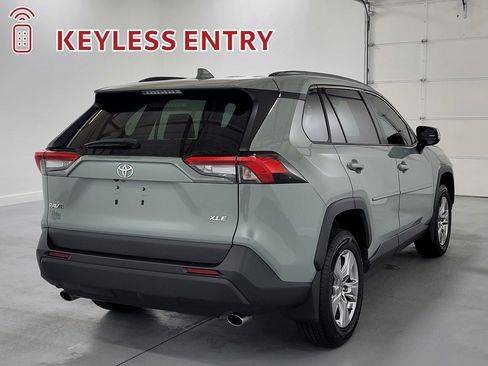 Used 2023 Toyota RAV4 XLE FWD image 9