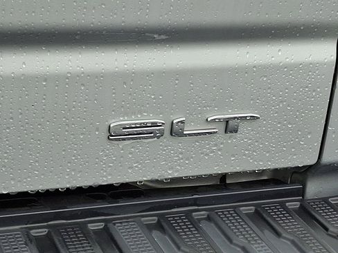 Used 2021 GMC Sierra 1500 SLT w/ SLT Premium Plus Package image 31