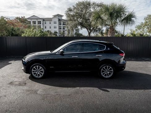 Used 2019 Maserati Levante S GranLusso image 30