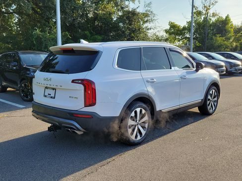 Certified 2022 Kia Telluride EX w/ EX Premium Package FWD image 5