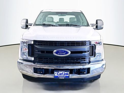 Used 2019 Ford F250 XL w/ Power Equipment Group RWD image 2