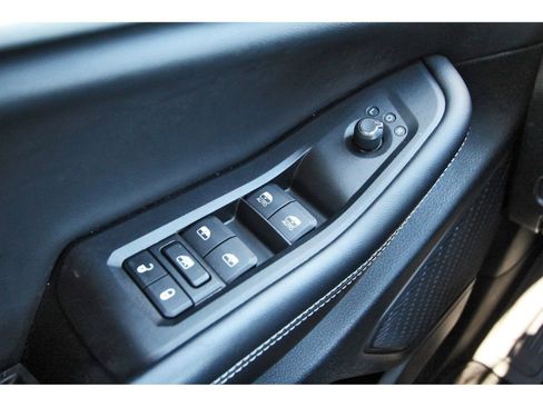 Used 2023 Jeep Grand Cherokee L Limited w/ Luxury Tech Group II image 23