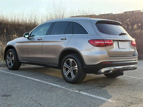Used 2019 Mercedes-Benz GLC 300 4MATIC w/ Premium Package image 6