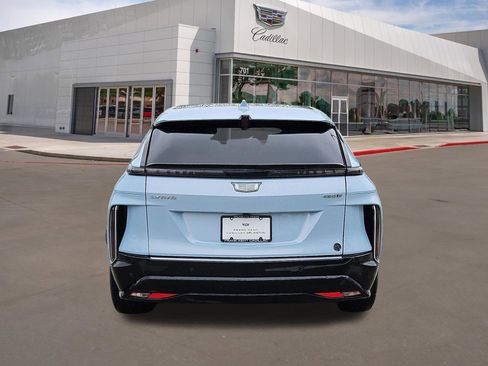 Certified 2024 Cadillac Lyriq Luxury RWD image 5