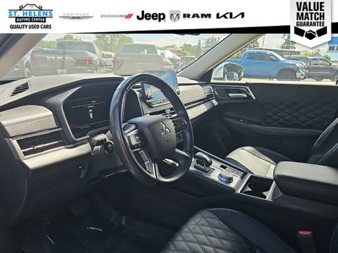Used 2024 Mitsubishi Outlander SEL AWD/4WD image 12