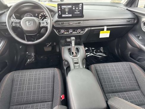 Certified 2027 Honda HR-V Sport image 17