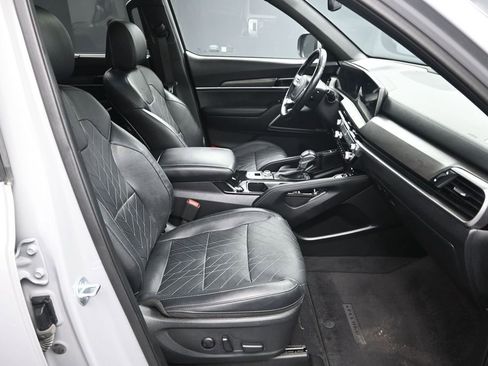 Certified 2024 Kia Telluride EX X-Line AWD/4WD image 41