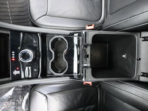 Used 2022 Jeep Grand Cherokee Limited 4xe image 35