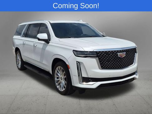 Used 2021 Cadillac Escalade ESV Premium Luxury w/ Driver Assist Tech Package RWD image 8