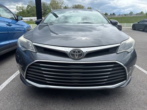 Used 2017 Toyota Avalon XLE w/ Carpet Mat Package image 3