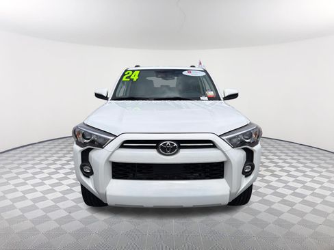 Certified 2024 Toyota 4Runner SR5 RWD image 2