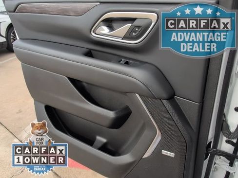 Used 2024 Chevrolet Suburban LT RWD image 10