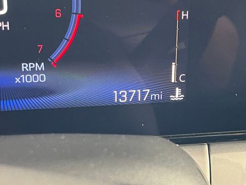 Used 2025 Chevrolet Trax LT image 40