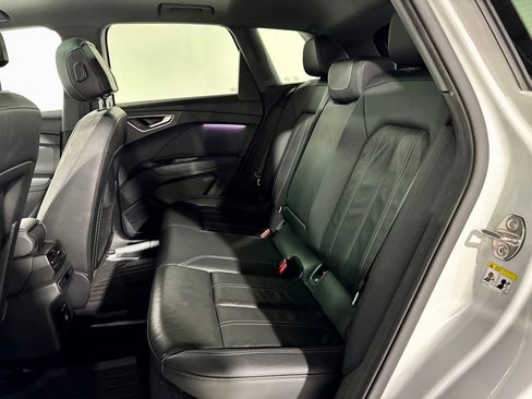 Used 2022 Audi Q4 e-tron Premium Plus image 28