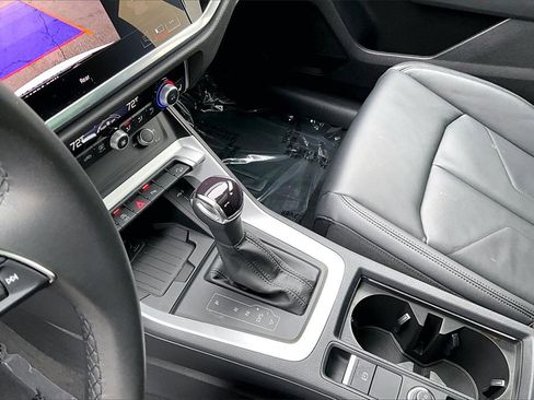 Used 2025 Audi Q3 2.0T Premium w/ Convenience Package image 18