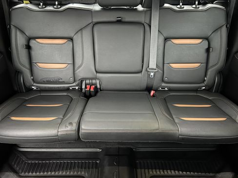 Used 2021 GMC Sierra 1500 AT4 w/ AT4 Preferred Package image 17