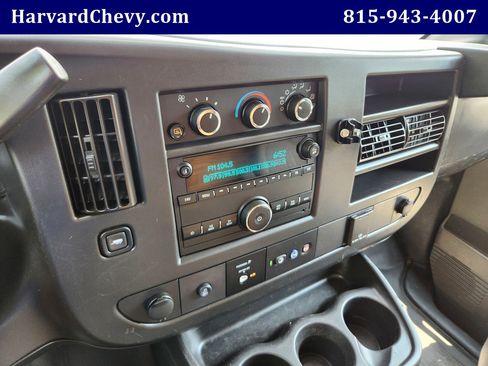 Used 2019 Chevrolet Express 3500 w/ Driver Convenience Package image 7