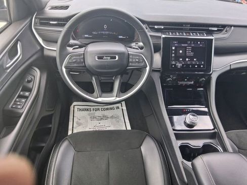 Used 2023 Jeep Grand Cherokee L Laredo RWD image 8
