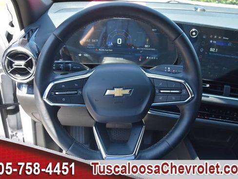 Used 2026 Chevrolet Equinox LT w/ Convenience Package II FWD image 28