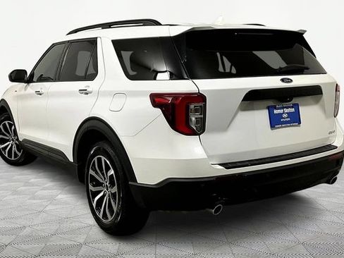 Used 2023 Ford Explorer ST-Line AWD/4WD image 14