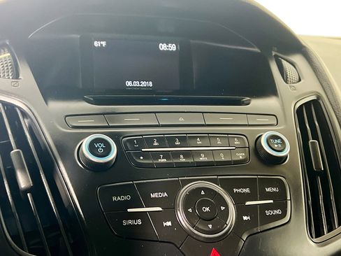 Used 2017 Ford Focus SE image 27