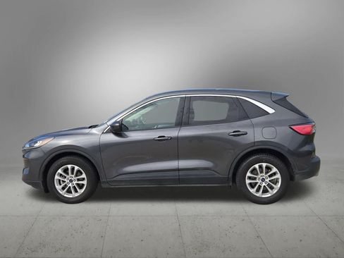 Used 2020 Ford Escape SE FWD image 3