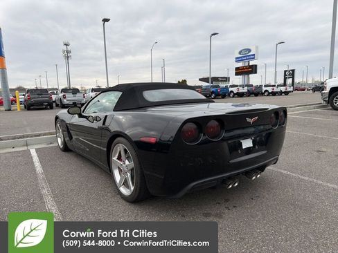 Used 2005 Chevrolet Corvette Convertible w/ Preferred Equipment Group image 9