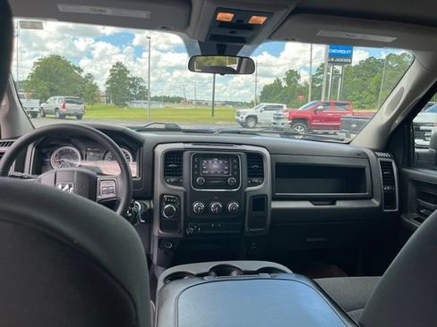 Used 2022 RAM 1500 Tradesman w/ Tradesman SXT Package RWD image 10