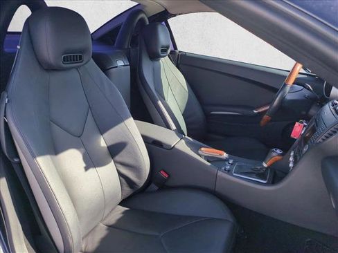 Used 2010 Mercedes-Benz SLK 300 image 19